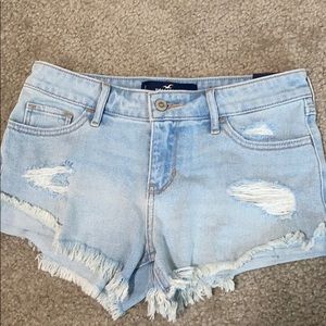 NWT Hollister Low-rise short short